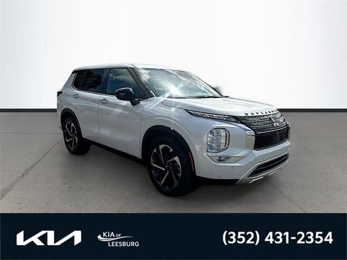 Used 2024 Mitsubishi Outlander SE FWD image 1