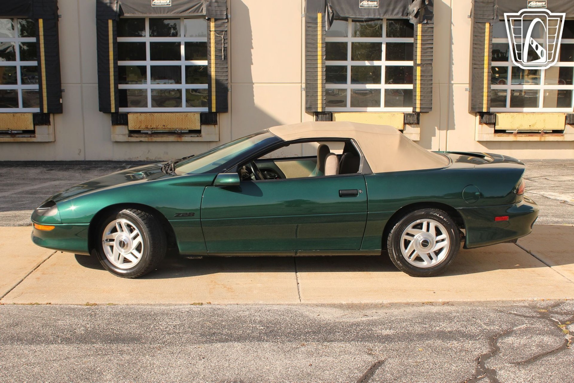 Used 1995 Chevrolet Camaro Z28 RWD image 4