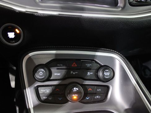 Used 2020 Dodge Challenger R/T image 29