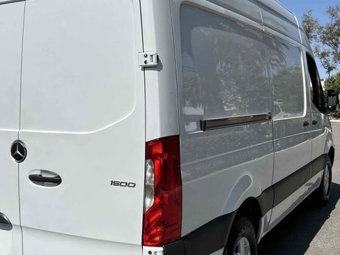 Used 2022 Mercedes-Benz Sprinter 1500 image 44