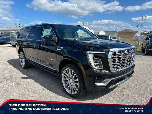 New 2026 GMC Yukon XL Denali w/ Denali Reserve Package AWD/4WD image 3