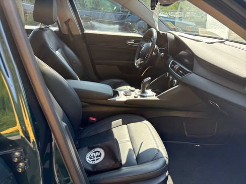 Used 2021 Alfa Romeo Giulia Ti w/ Active Assist 2 Package TI AWD/4WD image 8