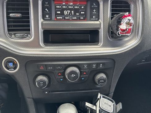 Used 2012 Dodge Charger SE image 21