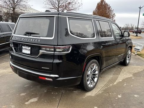 Used 2023 Jeep Grand Wagoneer Series II w/ Premium Group II image 3