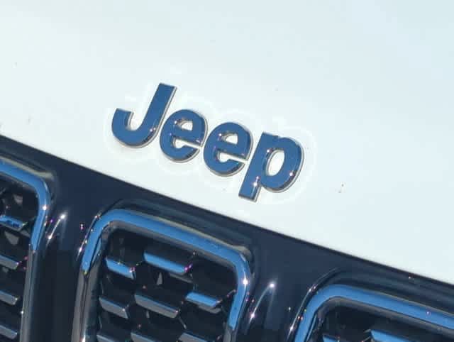 Used 2024 Jeep Compass Limited AWD/4WD image 12