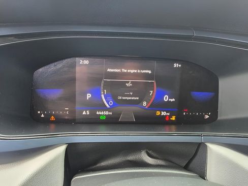 Used 2023 Volkswagen Taos SE w/ Panoramic Sunroof Package FWD image 21