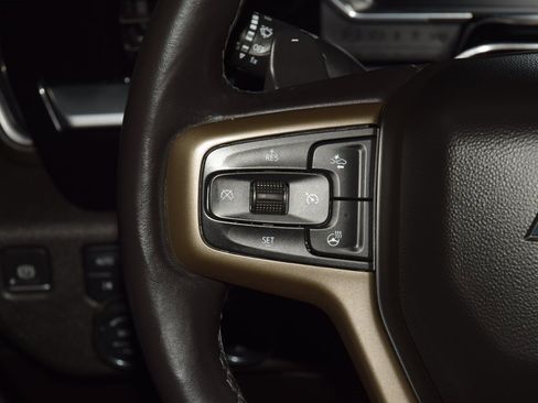 Used 2022 Chevrolet Silverado 1500 High Country image 31