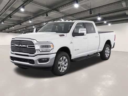 Used 2023 RAM 2500 Laramie AWD/4WD image 1