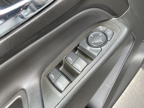Used 2023 Chevrolet Equinox LT FWD image 20