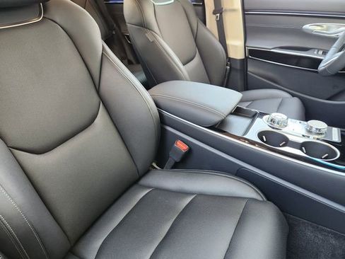 Used 2026 Genesis GV70 2.5T image 10