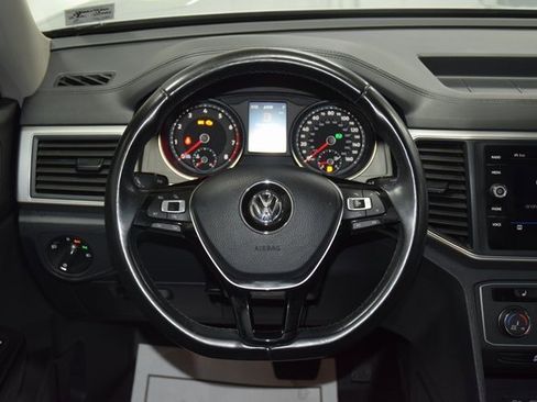 Used 2018 Volkswagen Atlas SE image 33