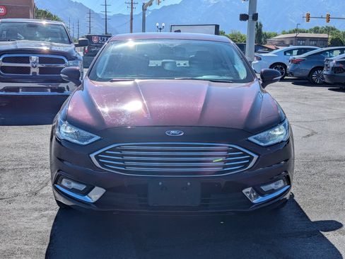 Used 2017 Ford Fusion SE w/ Fusion SE Technology Package FWD image 10