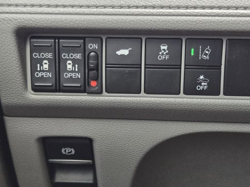 Used 2019 Honda Odyssey EX-L image 17