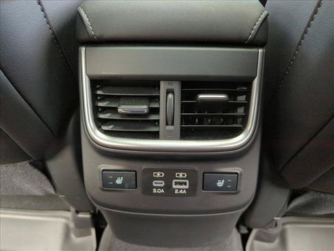 Used 2025 Subaru Outback Touring w/ Popular Package #2 AWD/4WD image 17