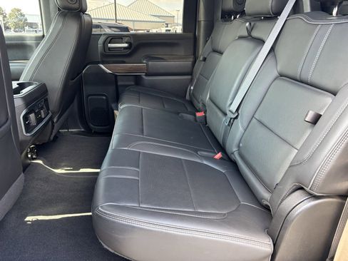 Used 2021 Chevrolet Silverado 3500 High Country image 21