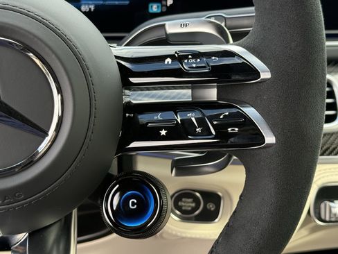 New 2026 Mercedes-Benz GLE 63 AMG S image 22