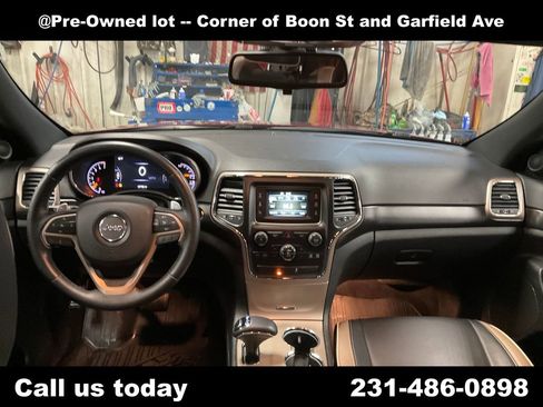 Used 2015 Jeep Grand Cherokee Laredo w/ Quick Order Package 23E AWD/4WD image 18