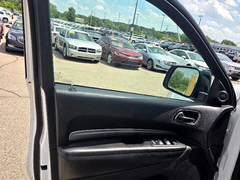 Used 2019 Dodge Durango GT w/ Blacktop Package image 10