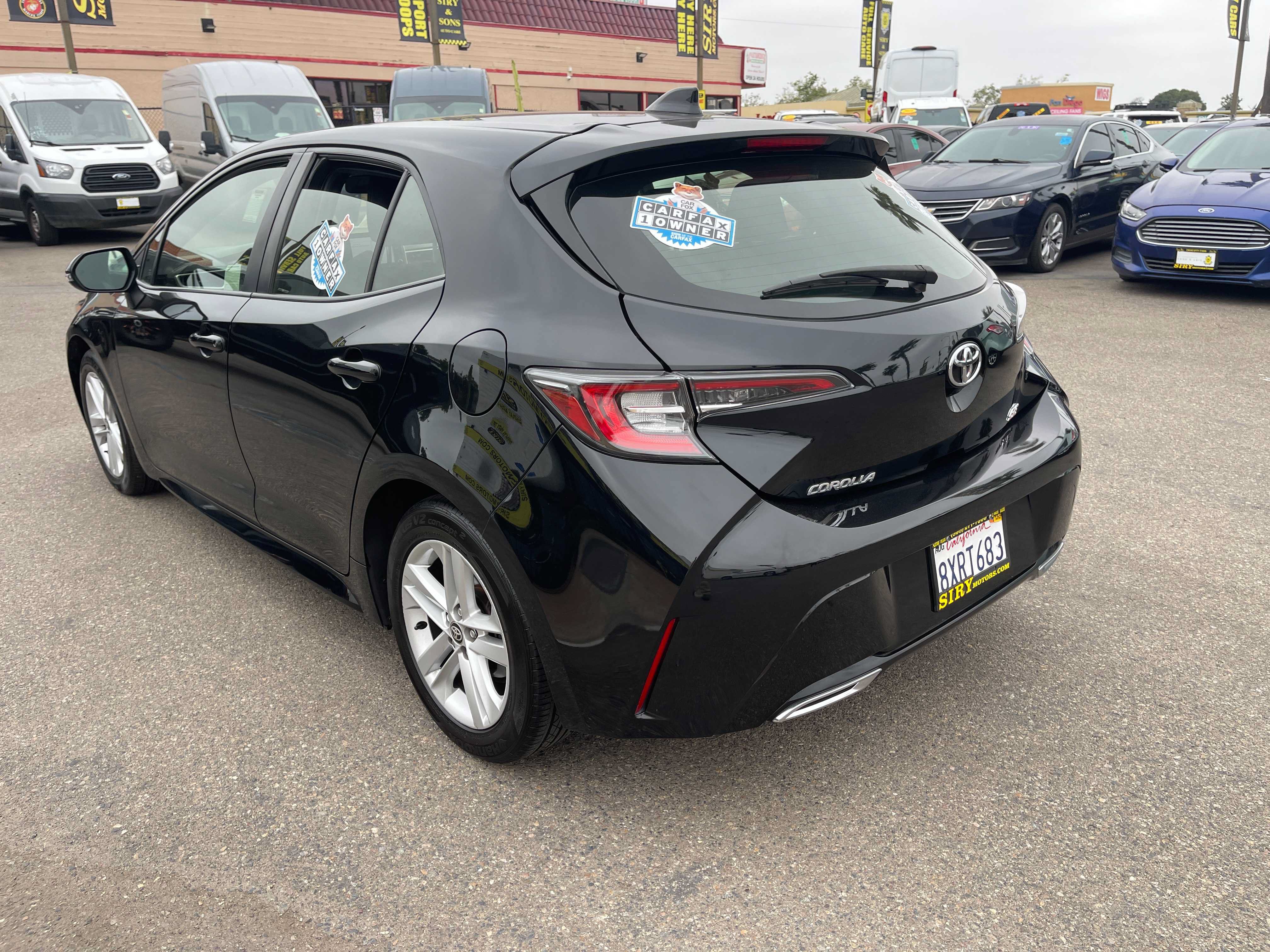 Used 2022 Toyota Corolla SE w/ SE Preferred Package FWD image 5