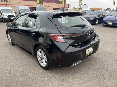 Used 2022 Toyota Corolla Hatchback image 5