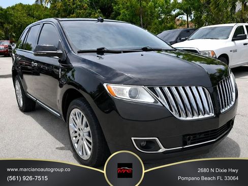 Used 2013 Lincoln MKX FWD image 1