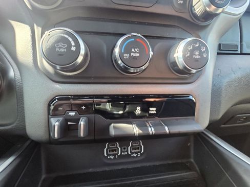 Used 2021 RAM 1500 Big Horn AWD/4WD image 25