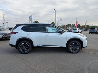 New 2026 Nissan Rogue Platinum w/ Tech Package AWD/4WD video 2