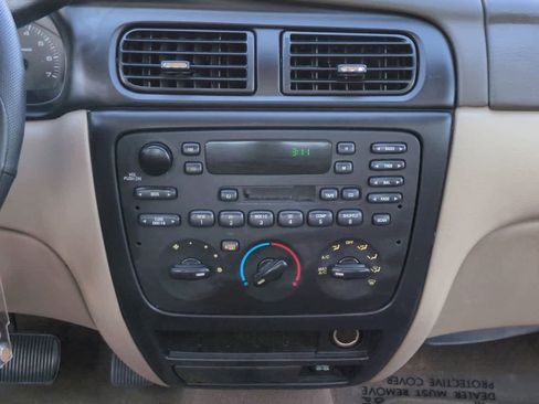 Used 2002 Ford Taurus LX FWD image 17