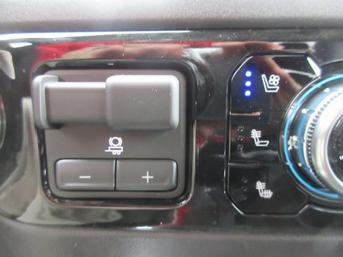 New 2026 GMC Sierra 1500 SLT w/ SLT Convenience Package image 20