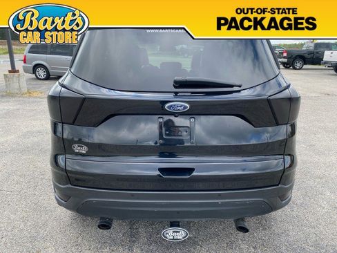 Used 2017 Ford Escape Titanium FWD image 5