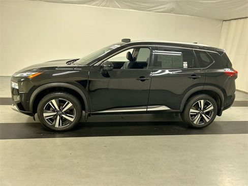 Used 2023 Nissan Rogue Platinum w/ Platinum Premium Package image 9