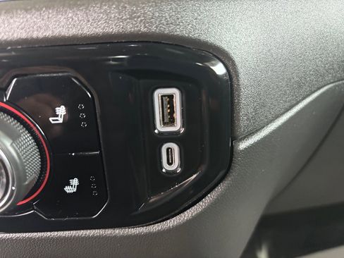 Used 2024 Chevrolet Silverado 2500 LTZ image 17