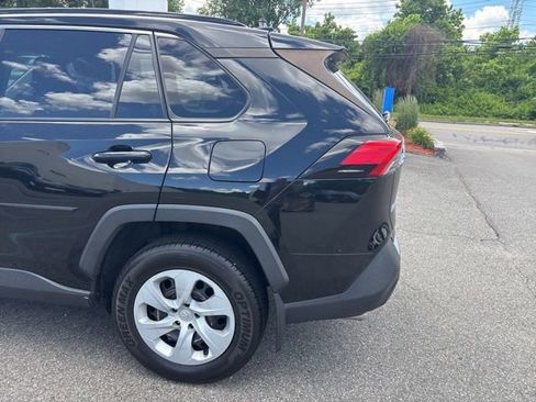Used 2020 Toyota RAV4 LE w/ All Weather Liner Package AWD/4WD image 10