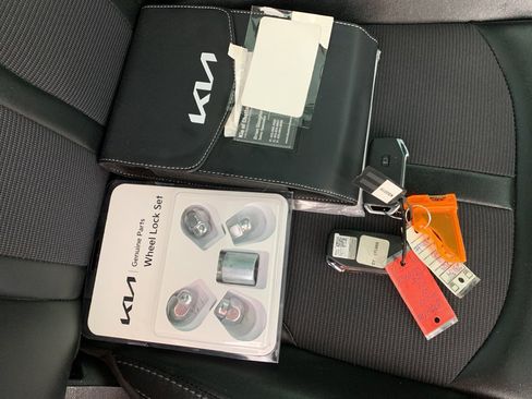 Used 2023 Kia K5 GT-Line image 45