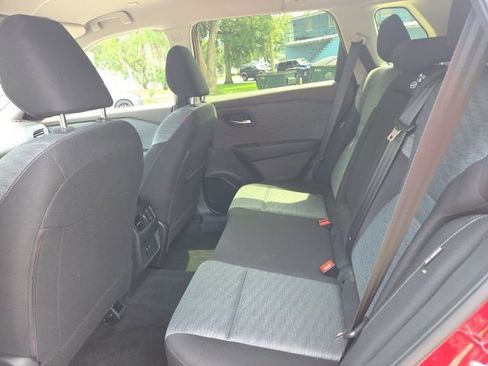 Certified 2023 Nissan Rogue SV FWD image 10