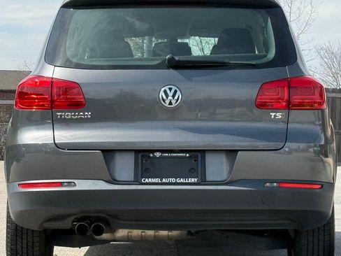 Used 2017 Volkswagen Tiguan S FWD image 4
