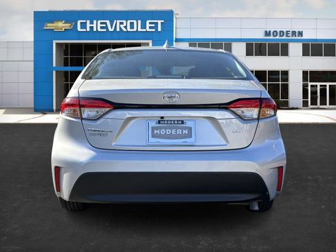 Used 2023 Toyota Corolla LE image 4