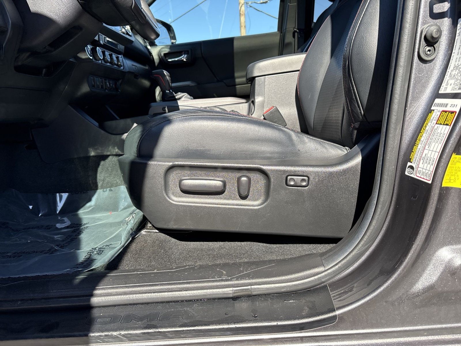 Used 2022 Toyota Tacoma TRD Pro AWD/4WD image 14