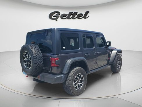 Used 2024 Jeep Wrangler Unlimited Rubicon w/ Technology Group AWD/4WD image 5