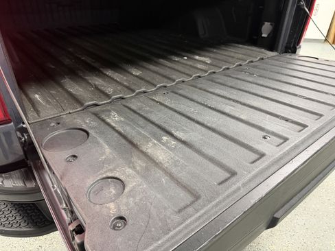 Used 2019 Chevrolet Silverado 1500 RST image 23