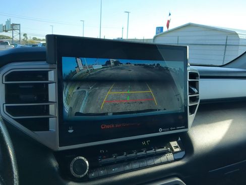 Used 2023 Toyota Tundra Limited image 22