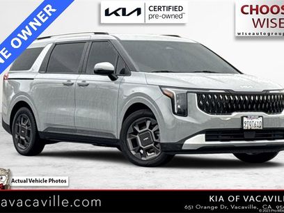 Certified 2025 Kia Carnival EX