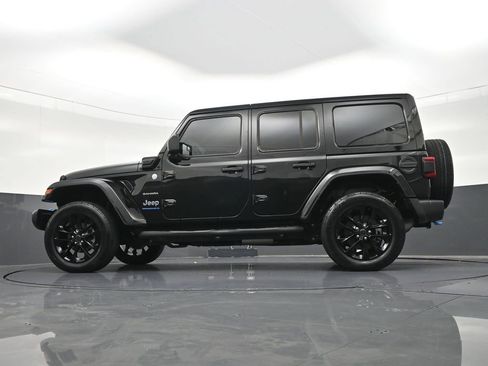 Used 2024 Jeep Wrangler Unlimited Sahara AWD/4WD image 28