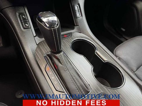 Used 2019 GMC Acadia SLT image 34