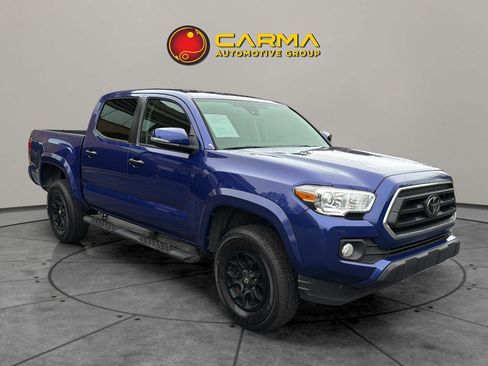 Used 2022 Toyota Tacoma SR5 w/ Technology Package image 11