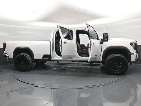 Used 2024 GMC Sierra 2500 Denali Ultimate AWD/4WD image 55