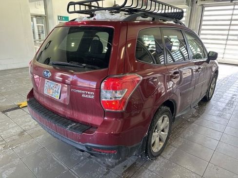 Used 2016 Subaru Forester 2.5i Premium image 2