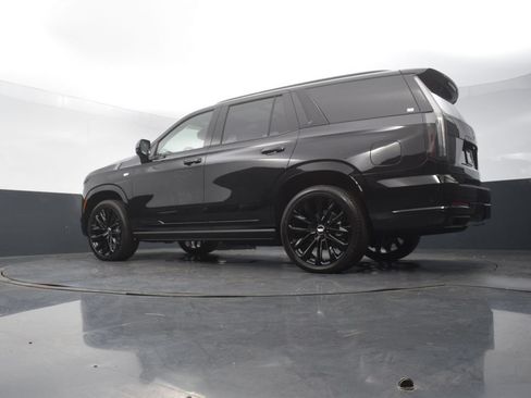 Certified 2026 Cadillac Escalade Platinum Sport w/ LPO, ONYX Package AWD/4WD image 53