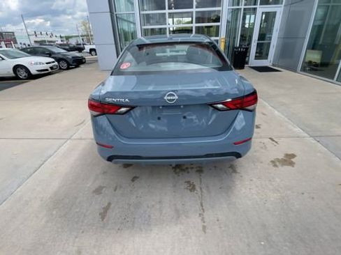 Used 2025 Nissan Sentra SV w/ Trunk Package FWD image 9