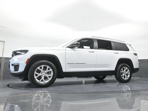 Used 2023 Jeep Grand Cherokee L Limited AWD/4WD image 61